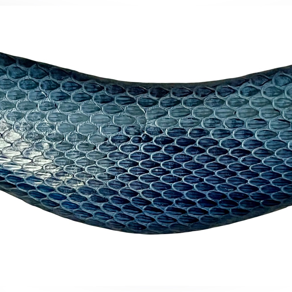 Vintage 80s Real Snakeskin Belt in Navy Blue SZ S/M 30”